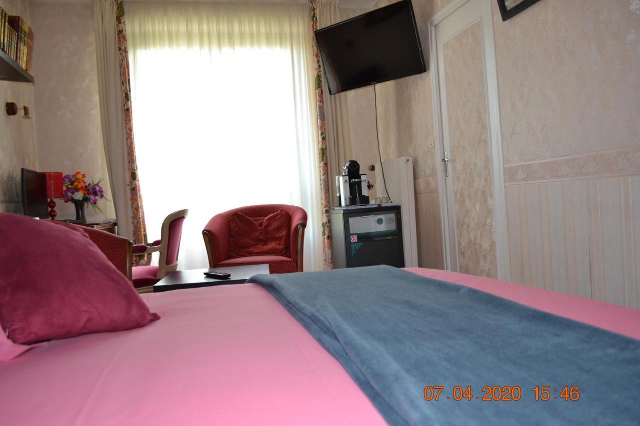 Hotel Le Castel Brissac-Quince Εξωτερικό φωτογραφία