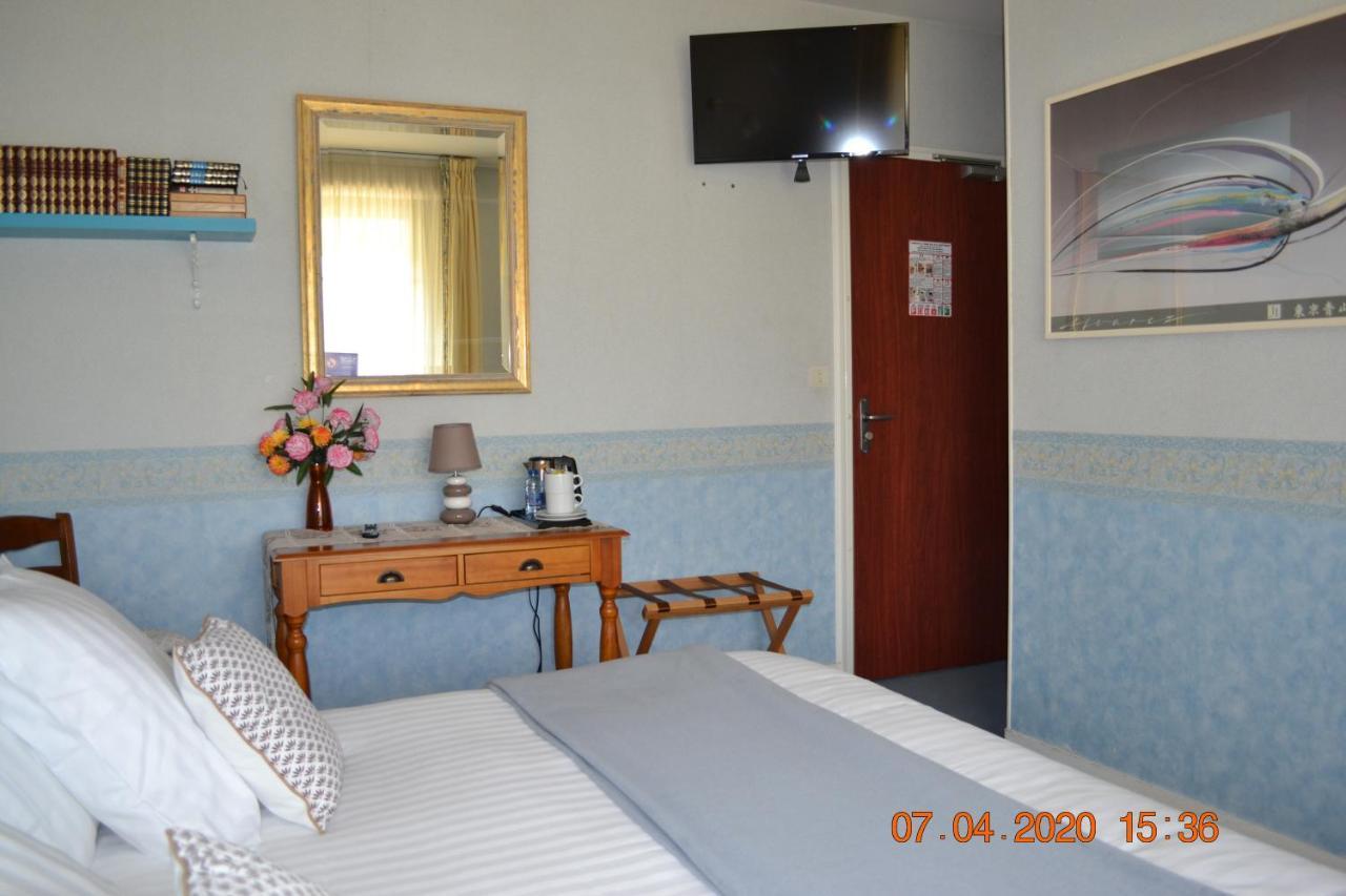 Hotel Le Castel Brissac-Quince Εξωτερικό φωτογραφία