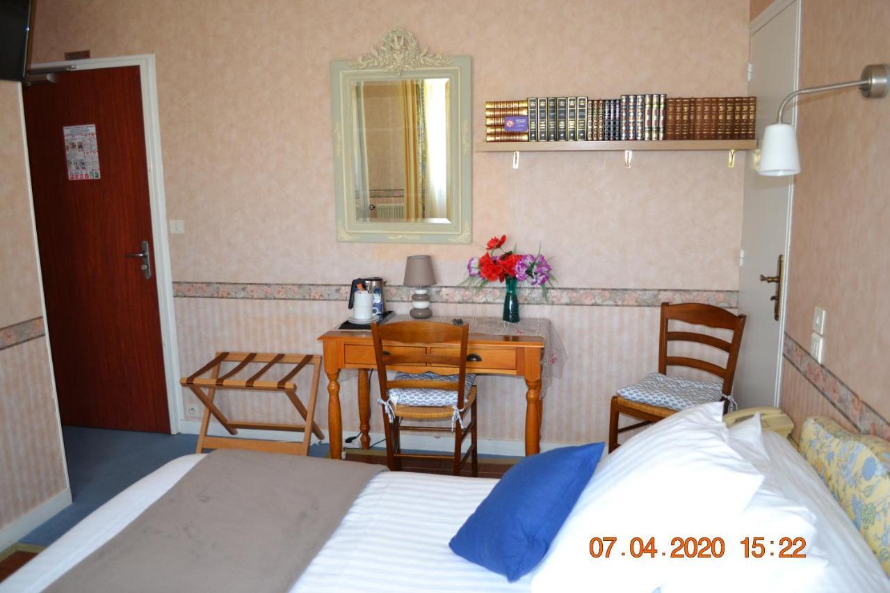 Hotel Le Castel Brissac-Quince Εξωτερικό φωτογραφία